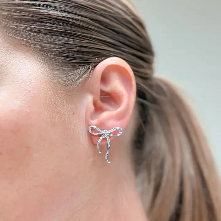 Bow Statement Stud Earrings