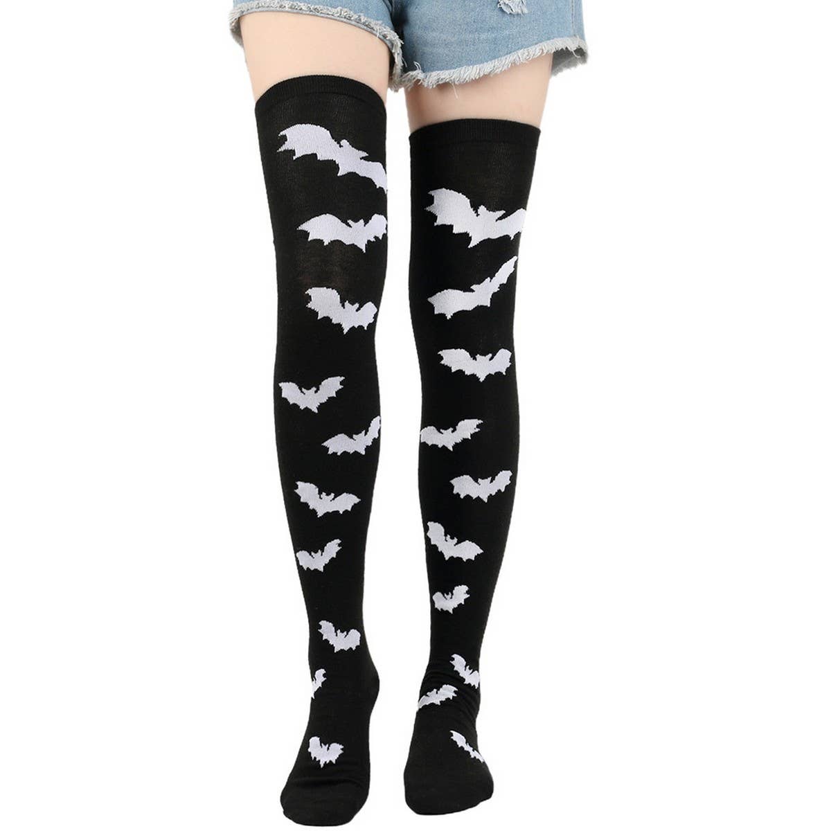 CWMS0804_Halloween Skull Bat Bleeding Through Knee Socks